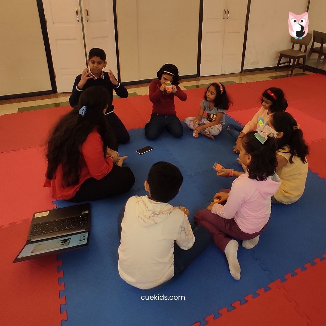 CueKids Kids Learning Together in Group Activity